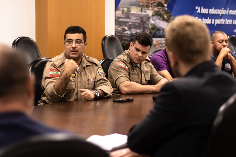 2018-09-13- Reunião sobre trânsito arredores da Univali3 - Foito Dales Hoeckesfeld.png