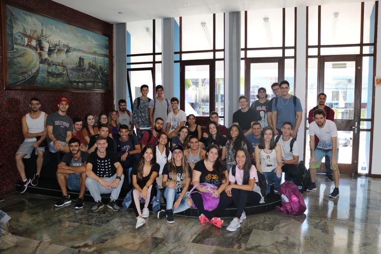 2019-04-16 - visita acadêmicos Educação Física2.jpg