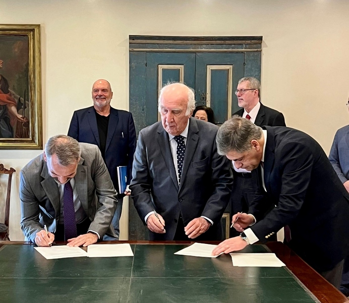 Acordo Univali Portugal  (1).jpg